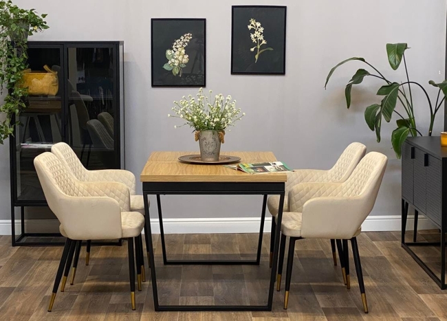 krzesło pikowane z podłokietnikami PRINCE noga czarna